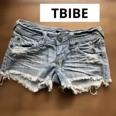 《TBIBE》ダメージデニムショートパンツ