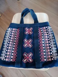刺繍入り　ハンドメイドトートバッグ