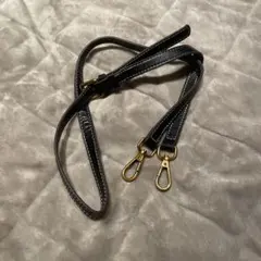 ブラック　ショルダーバッグ　紐のみ　ストラップ　ゴールド金具