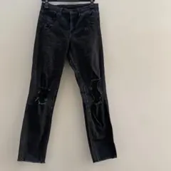 UNIQLOブラック ダメージデニムストレッチパンツ