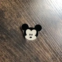 2025年最新】オズワルド ピンバッチの人気アイテム - メルカリ