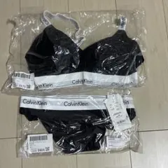 新品　Calvin Klein カルバンクライン 黒 アンダーウェア 2点セットのサムネイル