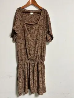 【美品】ブラウン ドット柄 半袖チュニックのサムネイル