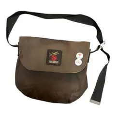 Item thumbnail for item c5ef8e5b-b4a3-4b69-9b40-8c849f413263