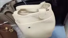 クリーム色 レザー風 ショルダーバッグ