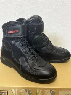 2026年最新】Ducati 靴の人気アイテム - メルカリ