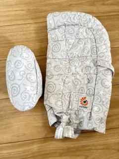 エルゴベビー.抱っこひも用インサート.グレー