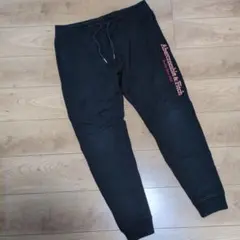 Abercrombie & Fitch ブラックジョガーパンツ　スウェットパンツ