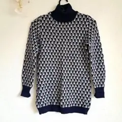 最終値下げ！ネイビーとホワイトのタートルネックセーター　ウール100%　ニット