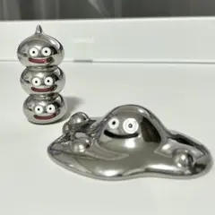 【希少美品】メタルスライム ドラクエ 文鎮 シルバー 希少美品】メタルスライム ドラクエ キャラクターグッズ 金属製 文鎮