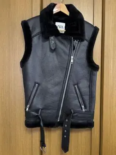 【未使用ZARA ムートンノースリーブジャケット