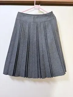 膝丈スカート　プリーツスカート　ダークグレー　ウエスト61