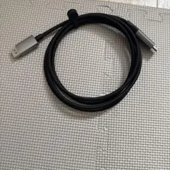 USB-C to DisplayPort 変換ケーブル
