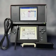 ニンテンドーDSLite　クリムゾン/ブラック　充電器セット