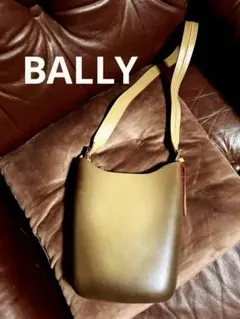 Item thumbnail for item cb1ec915-717b-4a9b-871f-8780d8a07432