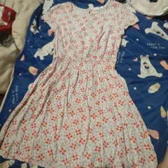 130GAPKids半袖ワンピース花柄のサムネイル