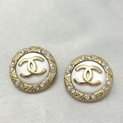 Item thumbnail for item 25d7fd56-63bb-4bbc-8966-677d377893c6