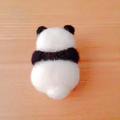 ♡羊毛フェルト もふもふパンダ ブローチ ♡のサムネイル