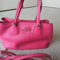 COACH ピンク レザー ハンドバッグ