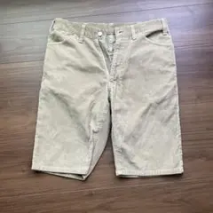 BEAMS コーデュロイ ショートパンツ ベージュのサムネイル