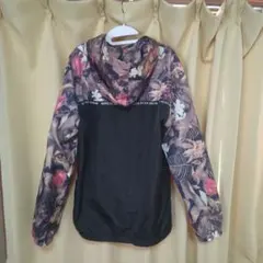 美品フローラルデザイン ナイロンジャケット　Lsize相当
