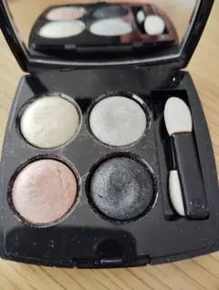 CHANEL LES 4 OMBRES アイシャドウパレット