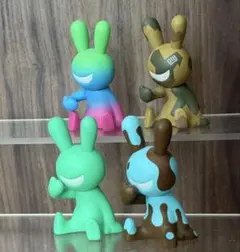 ブラックラビット ガチャ 4種セット