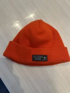 adidas ビーニー　ニット帽