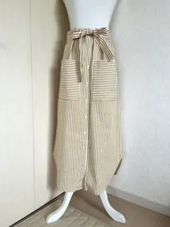 【美品】KLOKE ストライプ フレアスカート Mサイズのサムネイル