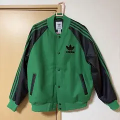 アディダス オリジナルス バーシティー ジャケット スタジャン