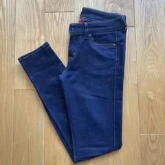 ユニクロ　ダークブルー スキニーデニム