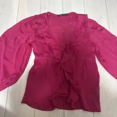 ZARA フリル付きピンクVネック ブラウス 長袖