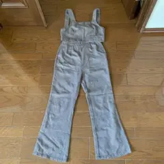 ボタン付きオーバーオール