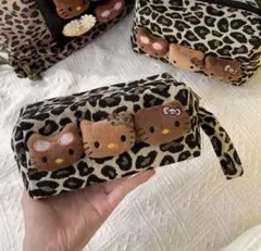 ハローキティ ヒョウ柄ポーチ
