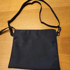無印良品　サコッシュ　黒　美品　撥水　旅行　バッグのサムネイル