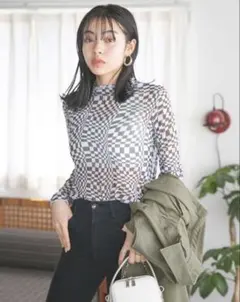 JEANASIS ウェーブキカメッシュシアートップス 長袖