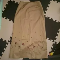 ケティ ロングスカートのサムネイル