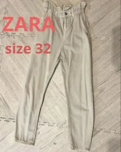 zara オフホワイト ハイウエスト　テーパードジーンズ