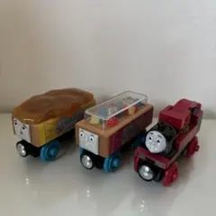 マテル トーマス木製レールシリーズ ハーヴィー キャンディーカーセット売り