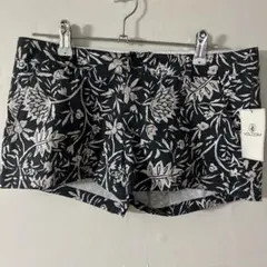 VOLCOM 花柄ショートパンツ 新品タグ付き