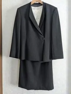 ワールド CORDIER スーツ レーストップス付き 9号