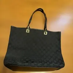 GUCCI GGキャンバス トートバッグ ブラックのサムネイル