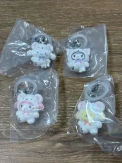 ふわふわスノー　サンリオ　めじるしアクセサリー　4種セット