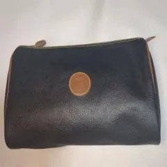 《美品》TRUSSARDI クラッチバッグ 黒
