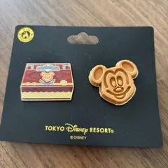 ミッキーマウス ワッフル　食品フードピンバッジ セット
