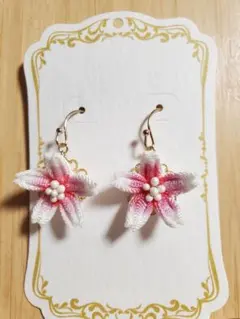 つまみ細工 切り込み桜ピアス(イヤリング)