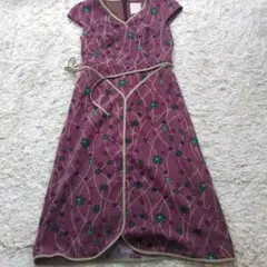 Sybilla（パープル花柄ノースリーブワンピース