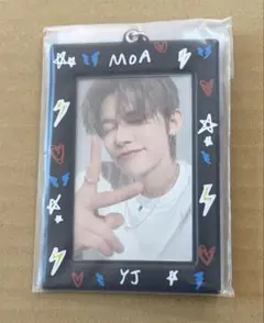 TXT MOA CON JAPAN モアコン フォトカードホルダー ヨンジュン - メルカリ