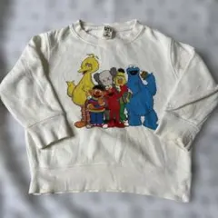 ユニクロ　KAWS セサミストリート トレーナー 100cm