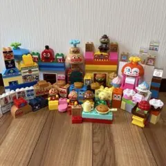 ブロック キャラクター玩具